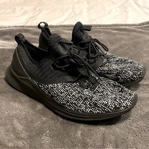 New Balance Lightweight Trainers Men’s Size 11